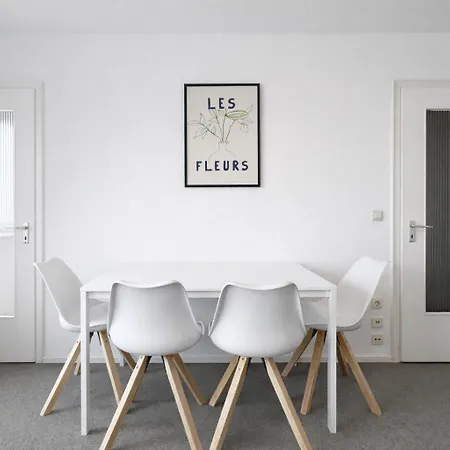 Stilvolles Fuer Bis Zu 4 Gaeste - Kueche & Balkon 아파트 *