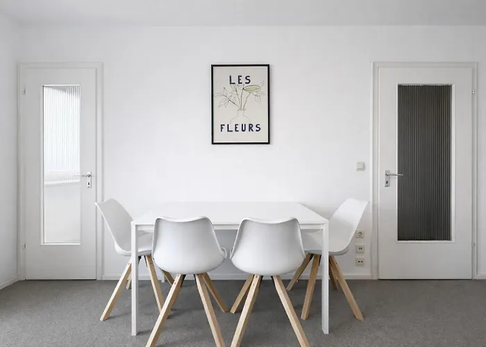 Stilvolles Fuer Bis Zu 4 Gaeste - Kueche & Balkon 아파트 *