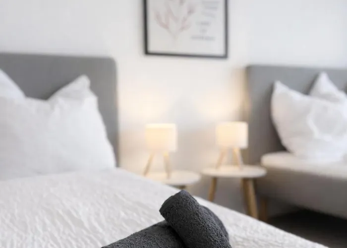 아파트 Stilvolles Fuer Bis Zu 4 Gaeste - Kueche & Balkon *