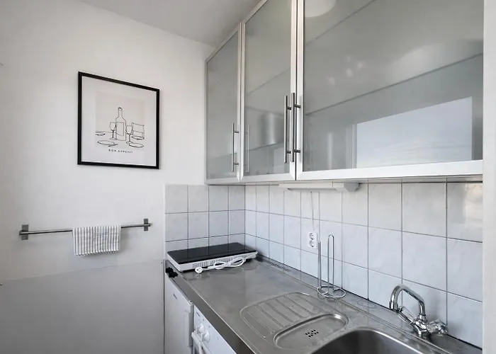 Stilvolles Fuer Bis Zu 4 Gaeste - Kueche & Balkon * München
